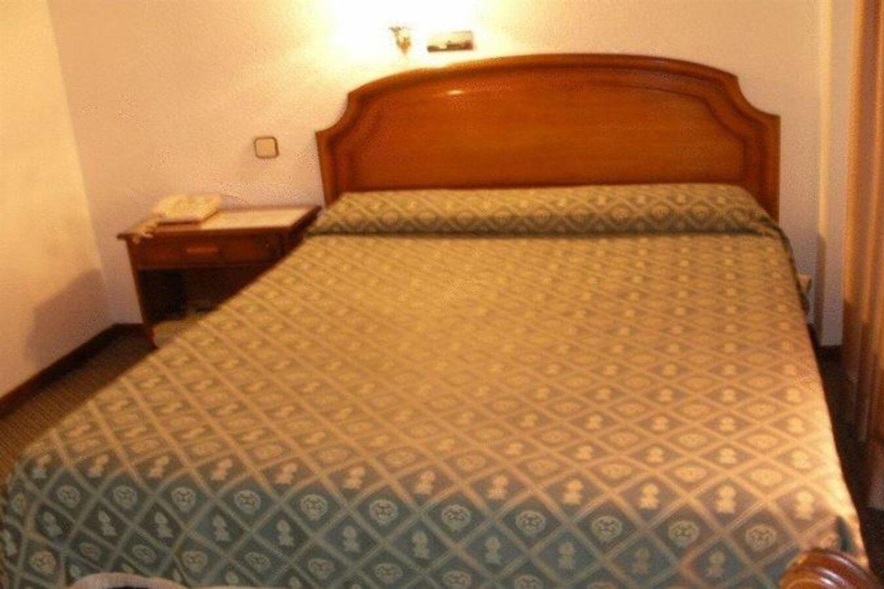 Senorial Hotel Madrid Ngoại thất bức ảnh