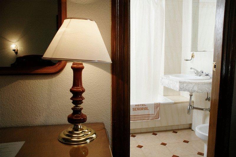 Senorial Hotel Madrid Phòng bức ảnh